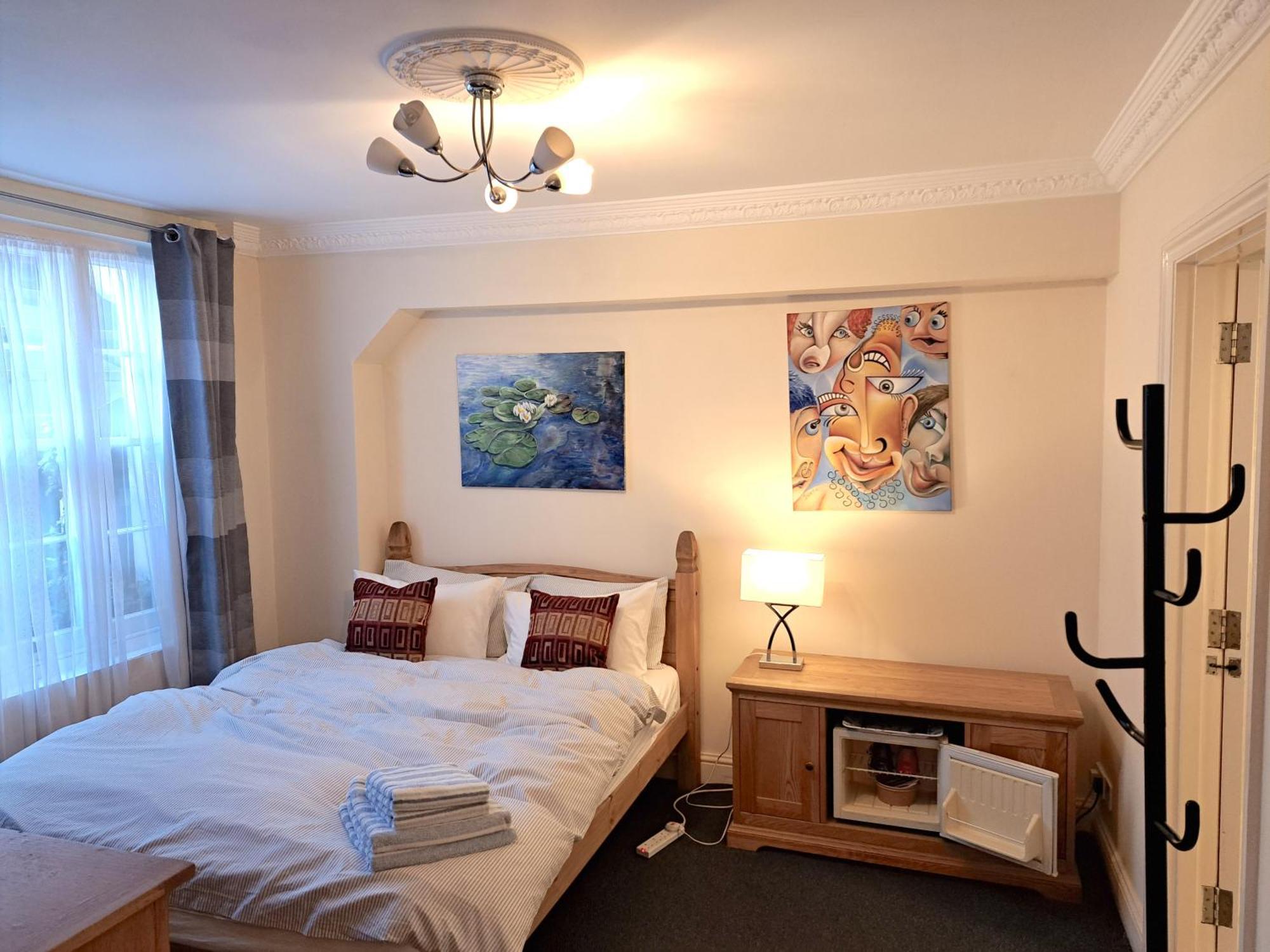 Double With Private Bathroom In Flat Centre Quarto em Acomodações Particulares