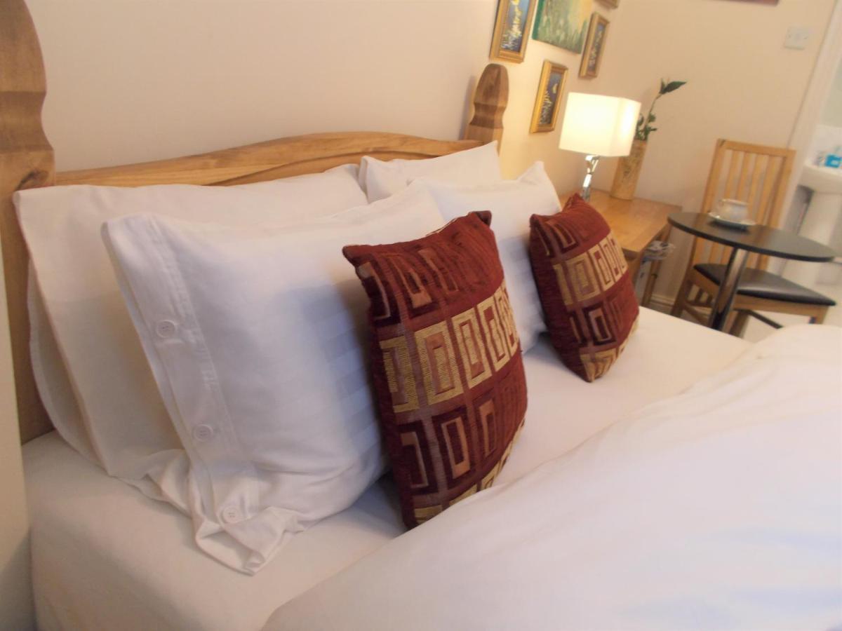 Quarto em Acomodações Particulares Double With Private Bathroom In Flat Centre *